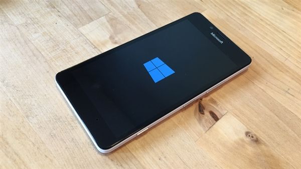 ҲԣLumia 950ɹARMWin10ϵͳ