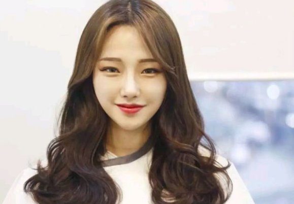 发型屋怎么试戴发型 发型屋怎么给人物添加发型